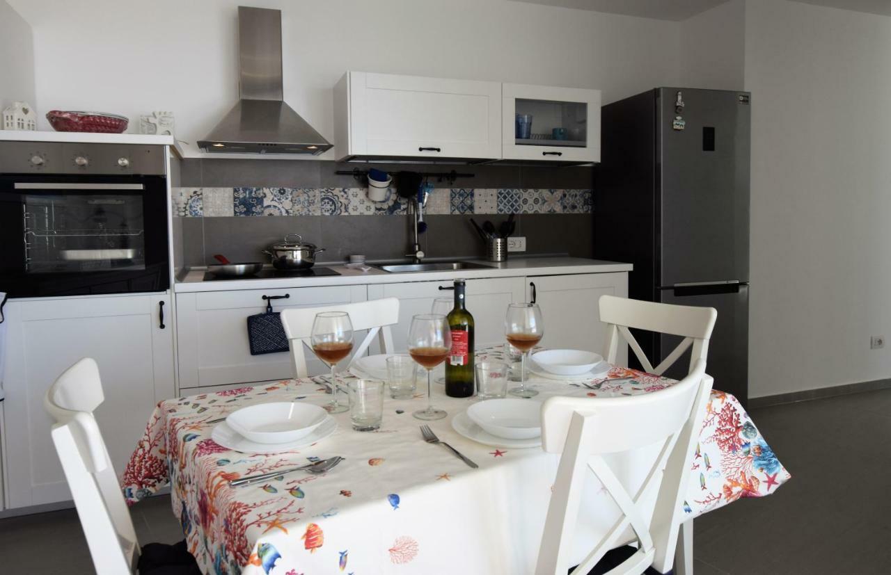 Delposto Marina Di Ragusa Prl エクステリア 写真